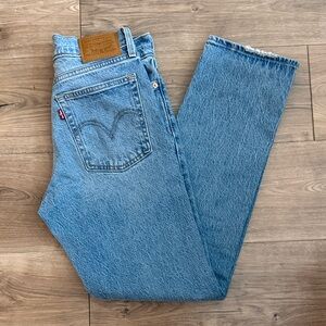 Levi's Premium Women Light Blue Wedgie Straight-Leg Jeans